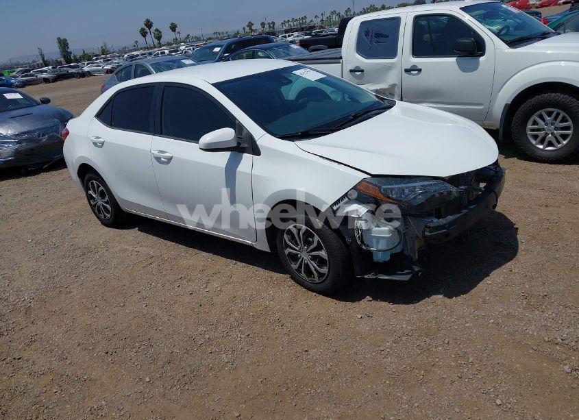 2017 Toyota Corolla L (VIN 5YFBURHE4HP718556) main photo