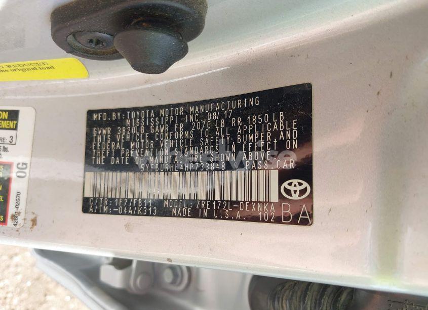 Photo 9 of 2017 Toyota Corolla LE (VIN 5YFBURHE4HP733848)