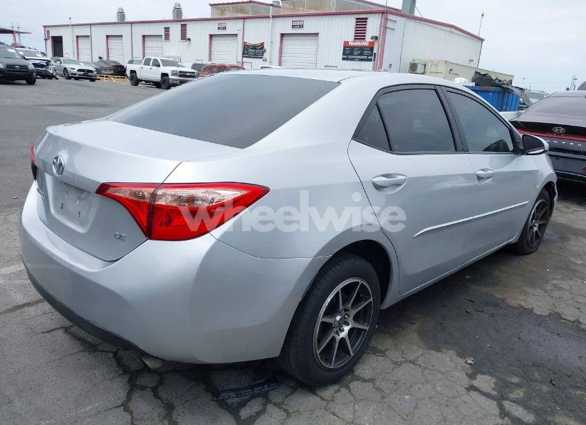 Photo 4 of 2018 Toyota Corolla LE (VIN 5YFBURHE4JP765818)