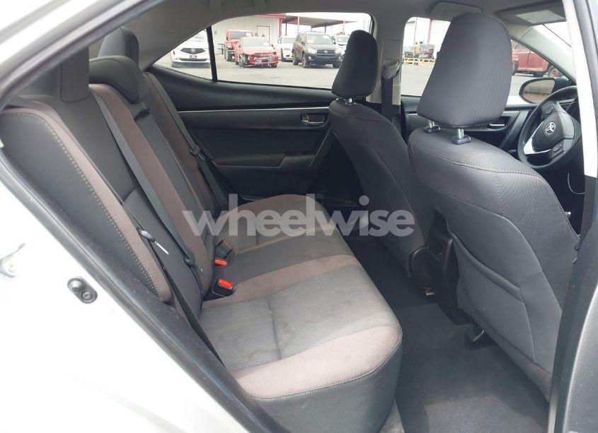 Photo 8 of 2018 Toyota Corolla LE (VIN 5YFBURHE4JP765818)