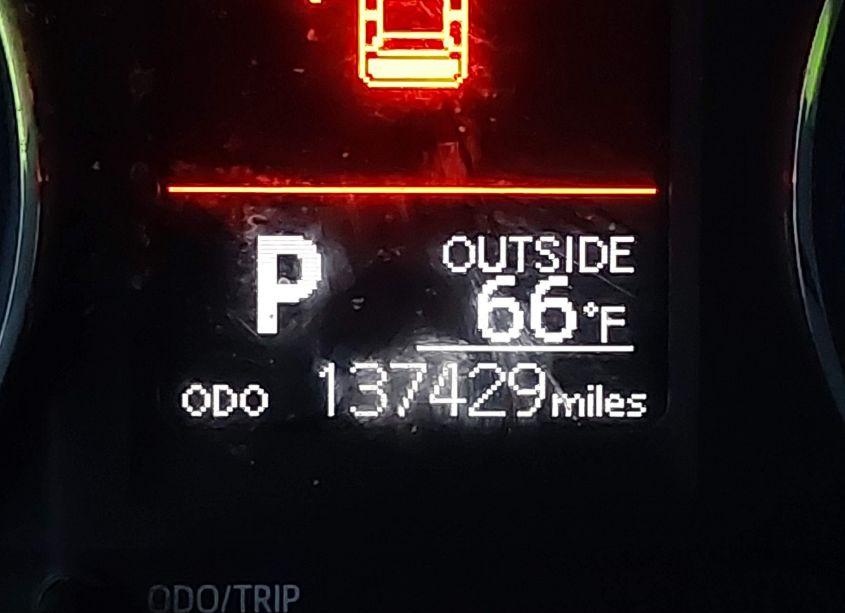 Photo 15 of 2018 Toyota Corolla LE (VIN 5YFBURHE4JP768377)