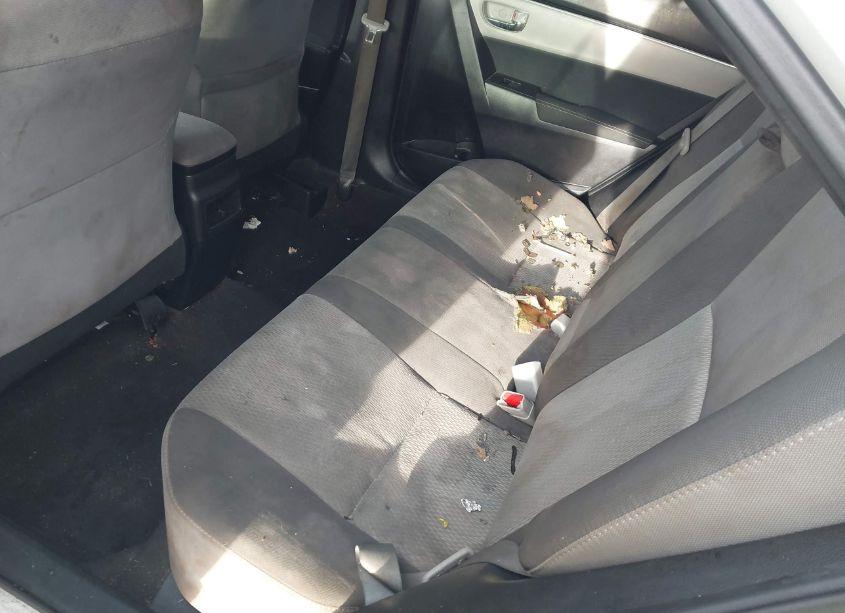 Photo 8 of 2018 Toyota Corolla LE (VIN 5YFBURHE4JP768377)