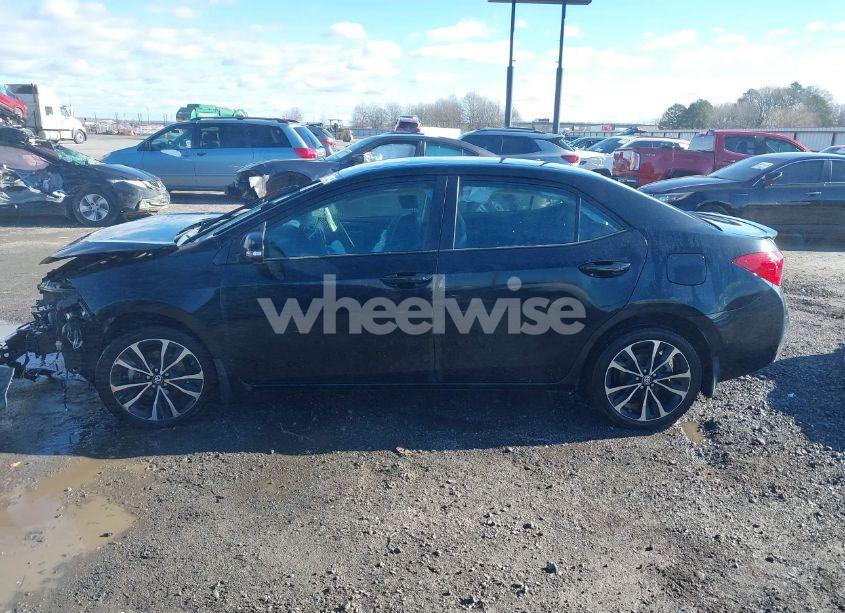 Photo 15 of 2018 Toyota Corolla SE (VIN 5YFBURHE4JP785163)