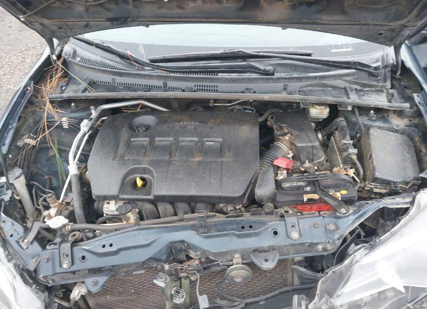 Photo 10 of 2018 Toyota Corolla LE (VIN 5YFBURHE4JP794848)