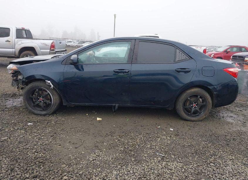 Photo 15 of 2018 Toyota Corolla LE (VIN 5YFBURHE4JP794848)