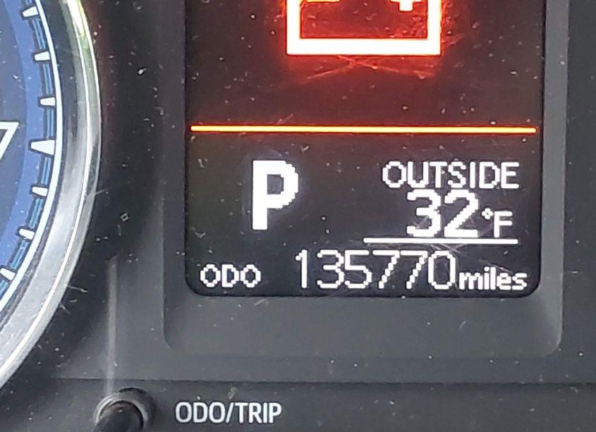 Photo 16 of 2018 Toyota Corolla LE (VIN 5YFBURHE4JP794848)