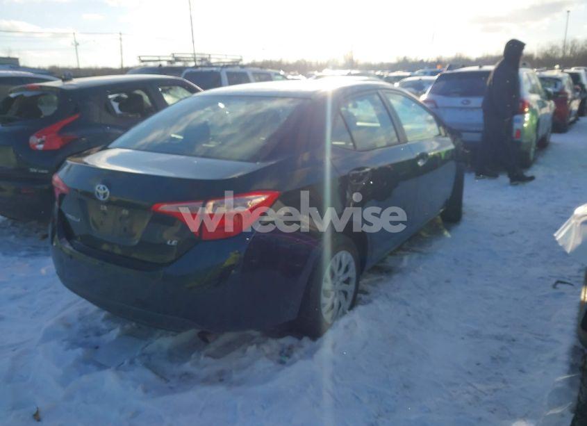 Photo 4 of 2018 Toyota Corolla LE (VIN 5YFBURHE4JP803113)