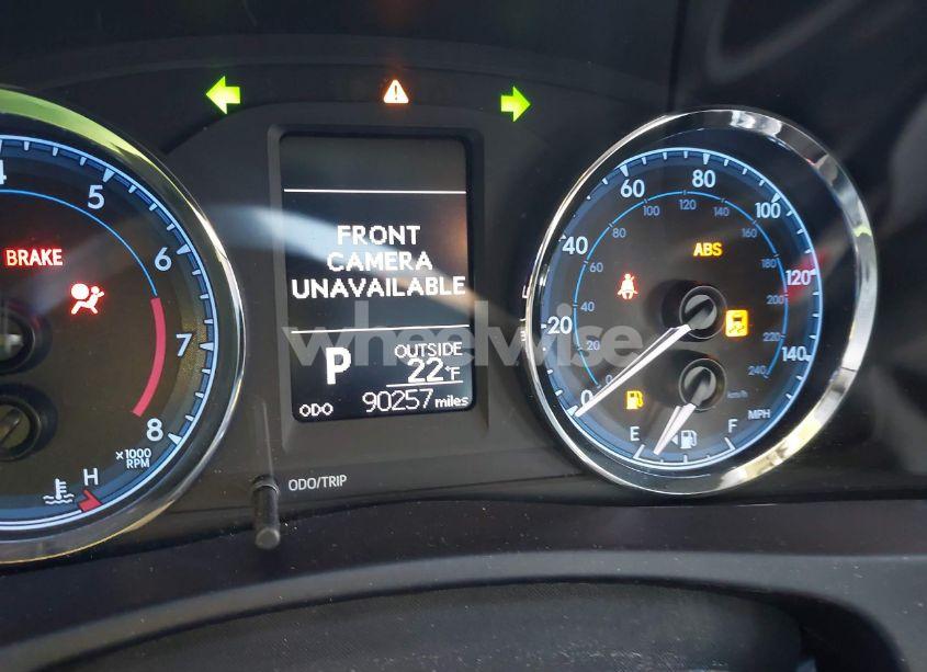 Photo 7 of 2018 Toyota Corolla LE (VIN 5YFBURHE4JP803113)