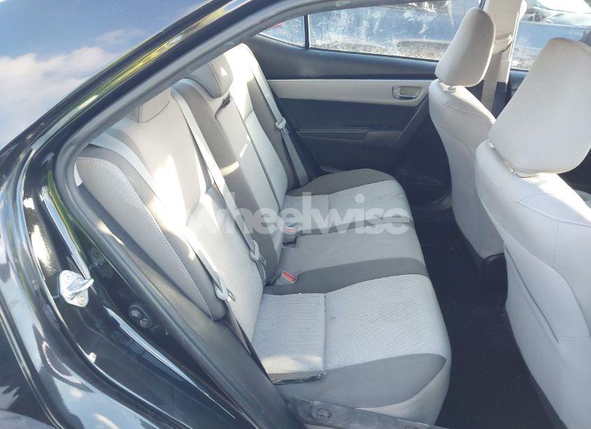 Photo 8 of 2018 Toyota Corolla LE (VIN 5YFBURHE4JP803113)