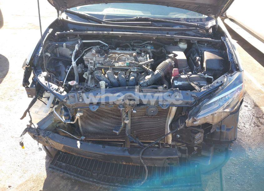 Photo 10 of 2018 Toyota Corolla L (VIN 5YFBURHE4JP803869)