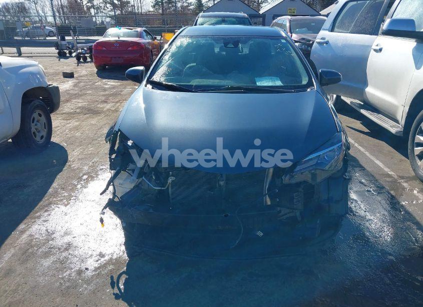 Photo 12 of 2018 Toyota Corolla L (VIN 5YFBURHE4JP803869)