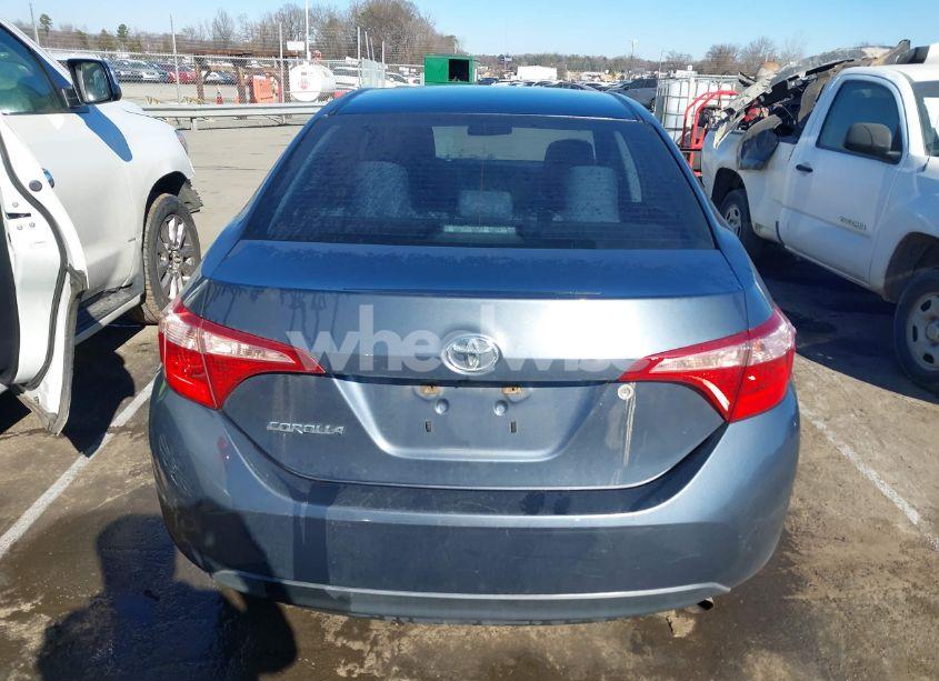 Photo 16 of 2018 Toyota Corolla L (VIN 5YFBURHE4JP803869)