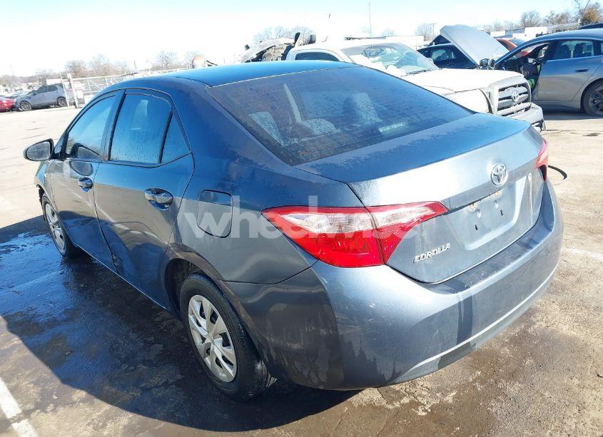 Photo 3 of 2018 Toyota Corolla L (VIN 5YFBURHE4JP803869)