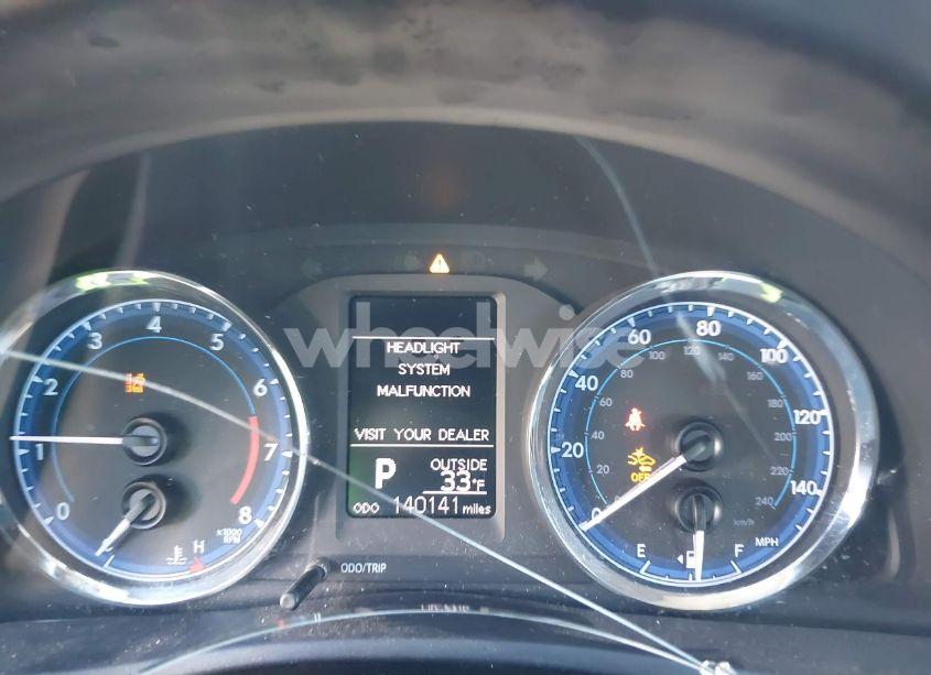 Photo 7 of 2018 Toyota Corolla L (VIN 5YFBURHE4JP803869)