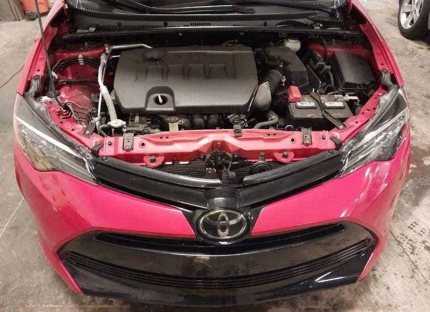 Photo 10 of 2018 Toyota Corolla LE (VIN 5YFBURHE4JP826973)