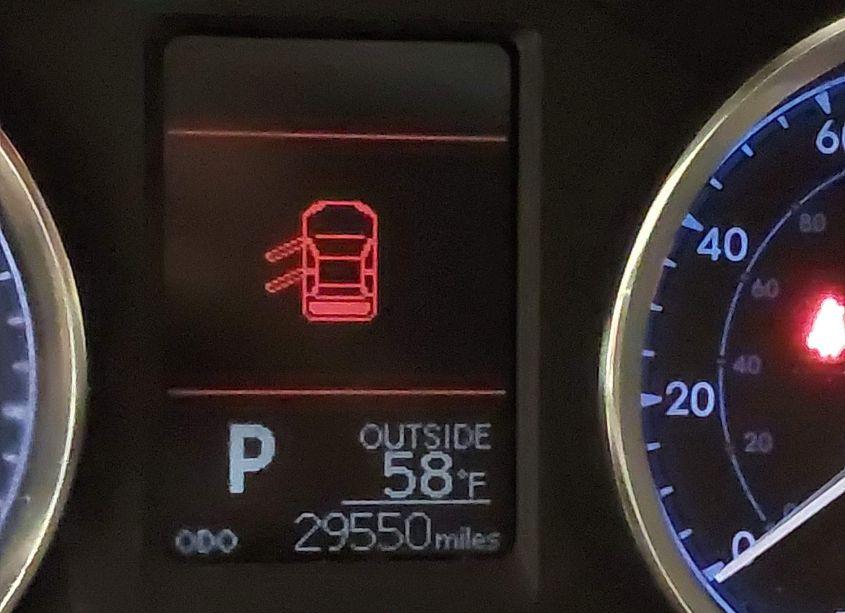 Photo 15 of 2018 Toyota Corolla LE (VIN 5YFBURHE4JP826973)