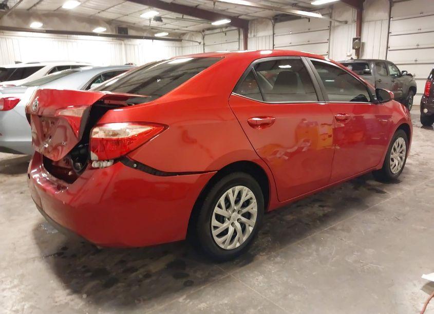 Photo 4 of 2018 Toyota Corolla LE (VIN 5YFBURHE4JP826973)