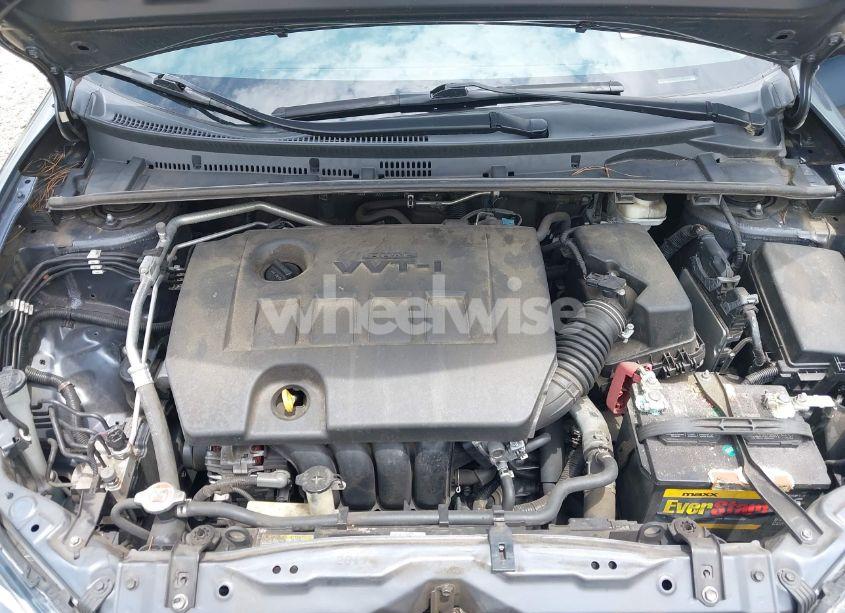 Photo 10 of 2018 Toyota Corolla L (VIN 5YFBURHE4JP845541)