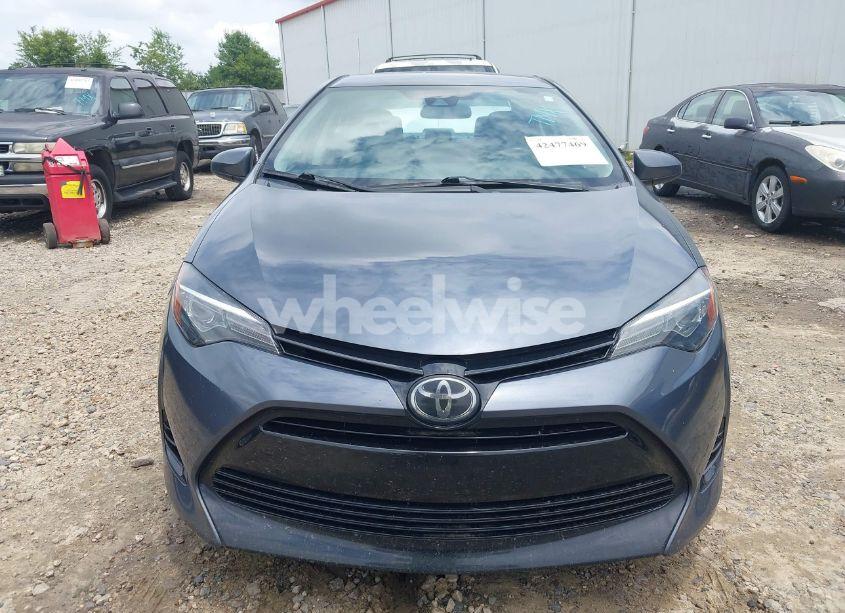 Photo 12 of 2018 Toyota Corolla L (VIN 5YFBURHE4JP845541)