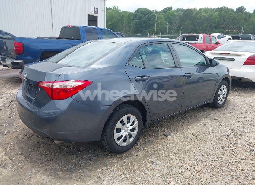 Photo 4 of 2018 Toyota Corolla L (VIN 5YFBURHE4JP845541)