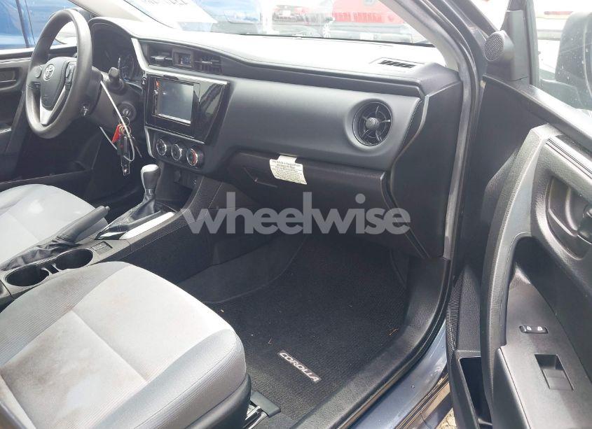 Photo 5 of 2018 Toyota Corolla L (VIN 5YFBURHE4JP845541)