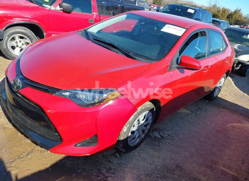 Photo 2 of 2018 Toyota Corolla LE (VIN 5YFBURHE4JP848200)