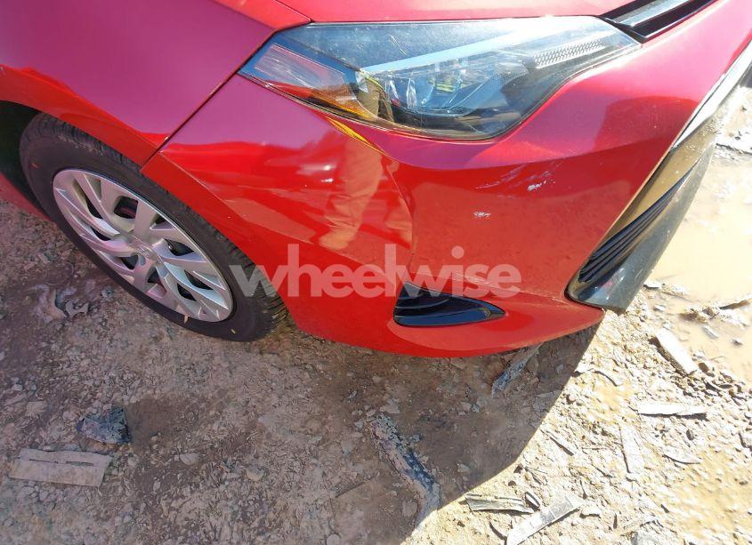 Photo 6 of 2018 Toyota Corolla LE (VIN 5YFBURHE4JP848200)