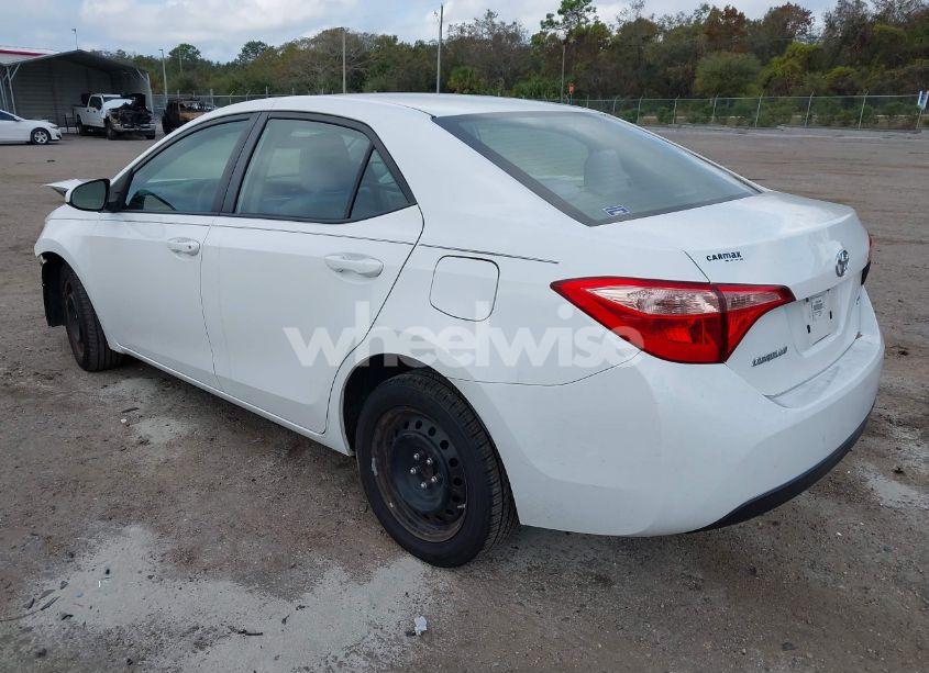 Photo 3 of 2019 Toyota Corolla LE (VIN 5YFBURHE4KP864169)