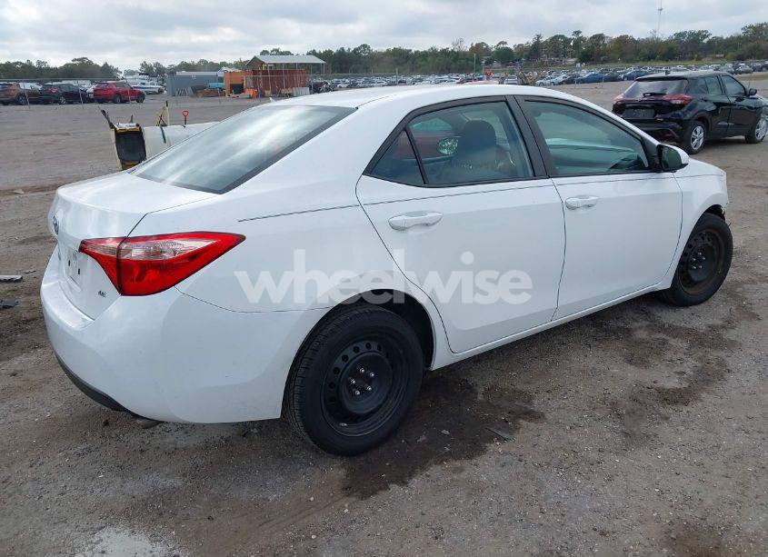 Photo 4 of 2019 Toyota Corolla LE (VIN 5YFBURHE4KP864169)
