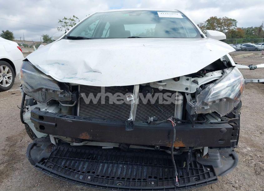 Photo 6 of 2019 Toyota Corolla LE (VIN 5YFBURHE4KP864169)