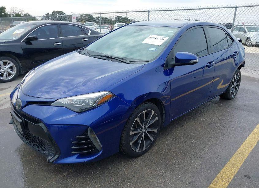 Photo 2 of 2019 Toyota Corolla SE (VIN 5YFBURHE4KP868139)