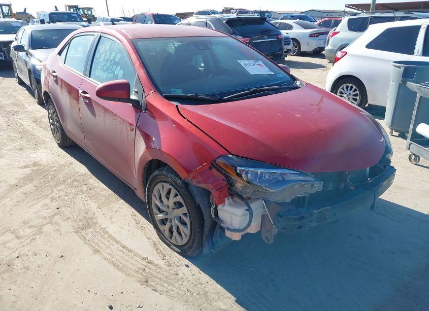 2019 Toyota Corolla LE (VIN 5YFBURHE4KP871185) main photo