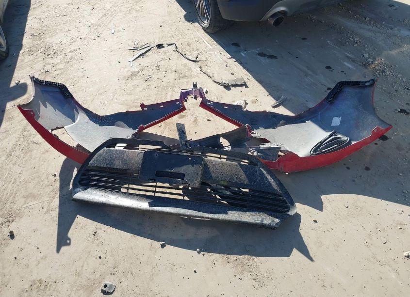 Photo 11 of 2019 Toyota Corolla LE (VIN 5YFBURHE4KP871185)