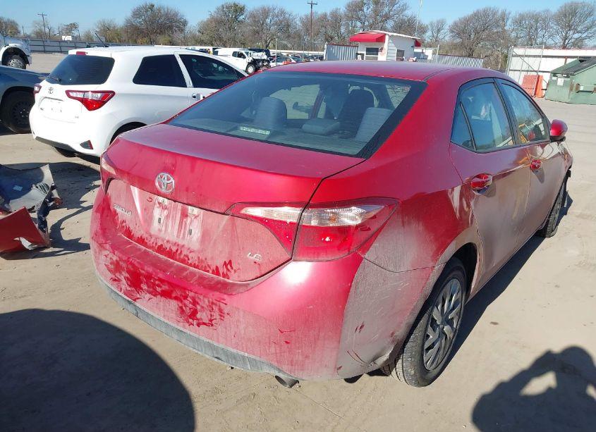 Photo 4 of 2019 Toyota Corolla LE (VIN 5YFBURHE4KP871185)