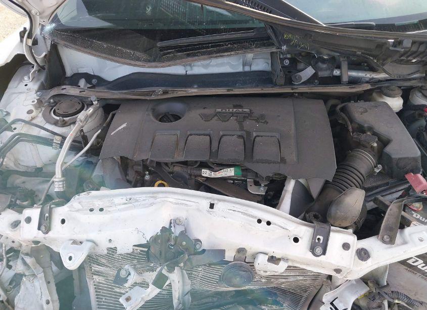 Photo 10 of 2019 Toyota Corolla LE (VIN 5YFBURHE4KP882073)