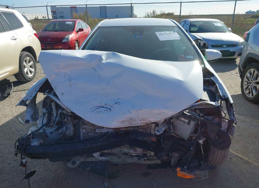 Photo 12 of 2019 Toyota Corolla LE (VIN 5YFBURHE4KP882073)