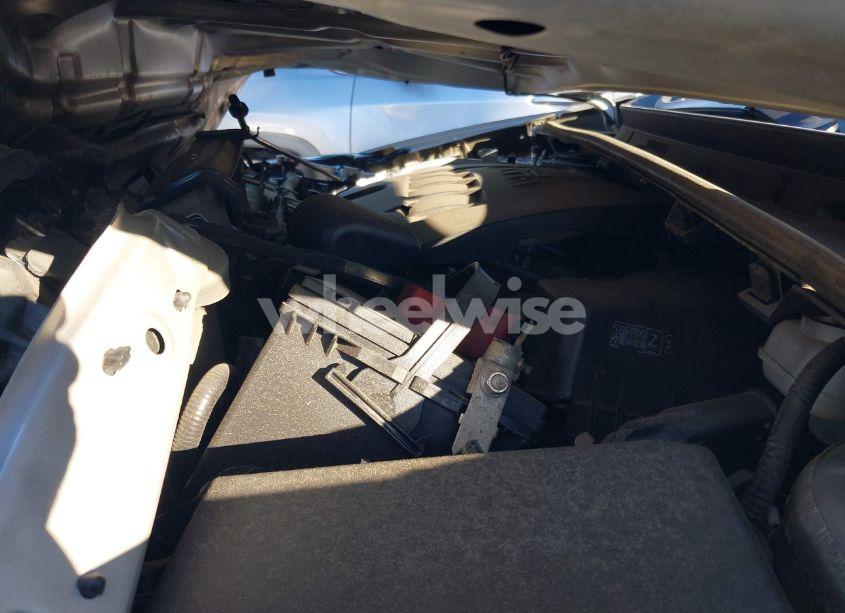 Photo 10 of 2019 Toyota Corolla LE (VIN 5YFBURHE4KP906890)