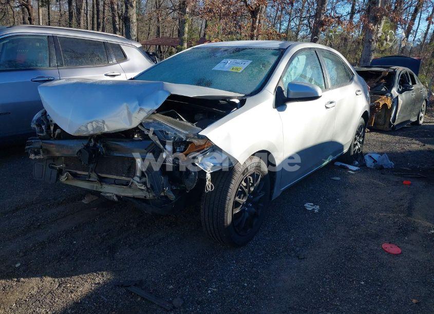 Photo 2 of 2019 Toyota Corolla LE (VIN 5YFBURHE4KP906890)