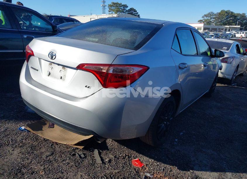 Photo 4 of 2019 Toyota Corolla LE (VIN 5YFBURHE4KP906890)