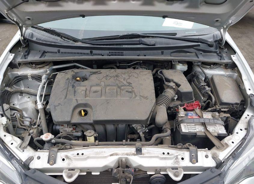 Photo 10 of 2019 Toyota Corolla LE (VIN 5YFBURHE4KP912012)