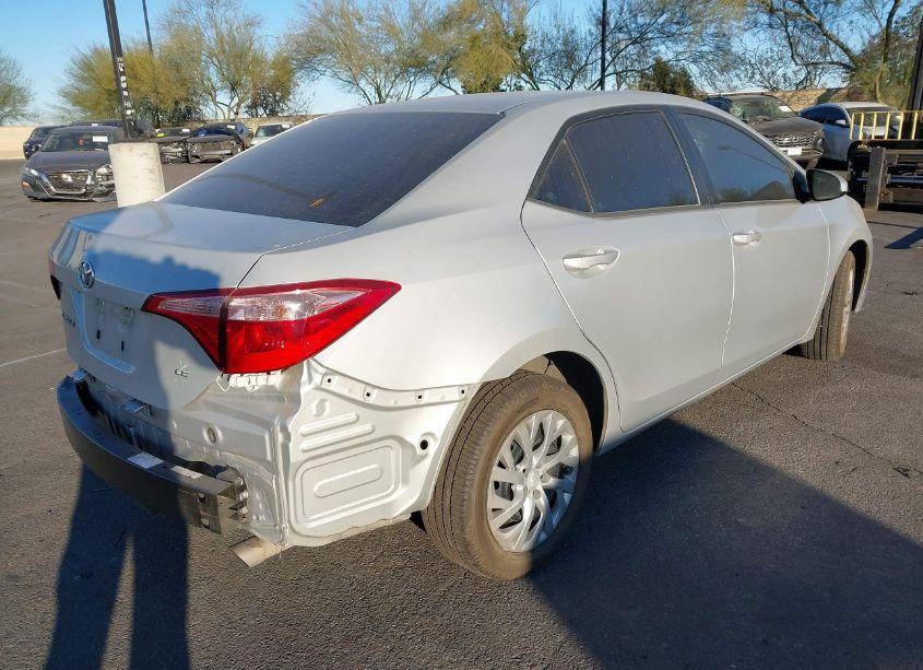 Photo 4 of 2019 Toyota Corolla LE (VIN 5YFBURHE4KP912012)