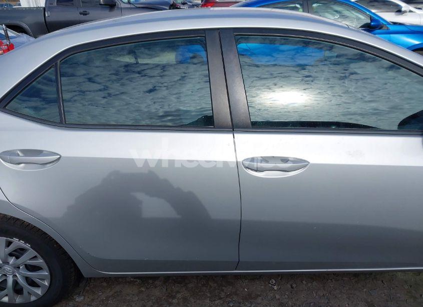 Photo 14 of 2019 Toyota Corolla LE (VIN 5YFBURHE4KP928789)