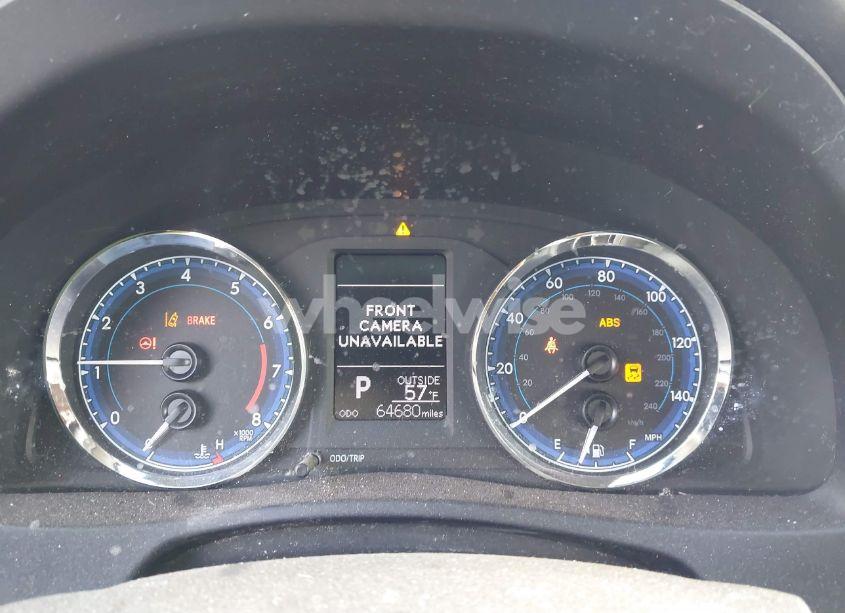 Photo 7 of 2019 Toyota Corolla LE (VIN 5YFBURHE4KP928789)