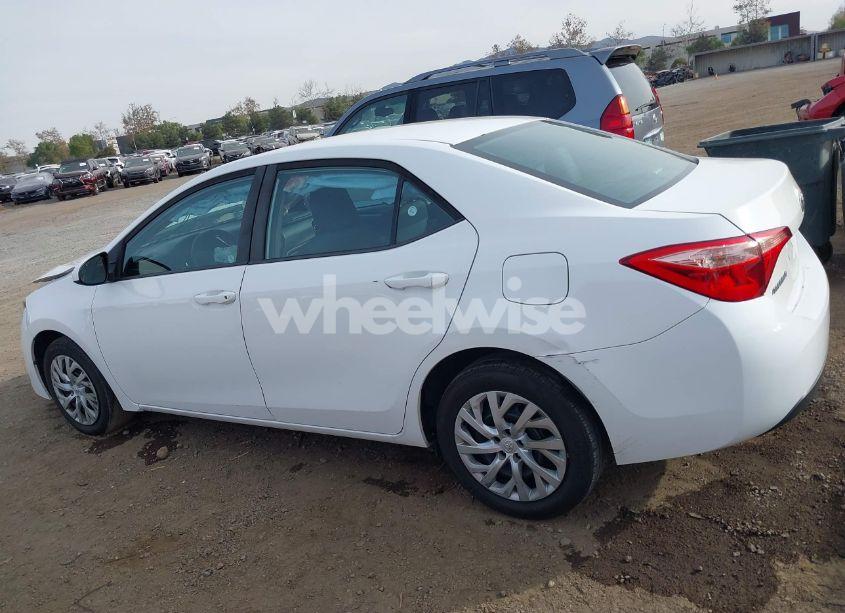 Photo 14 of 2019 Toyota Corolla LE (VIN 5YFBURHE4KP933068)