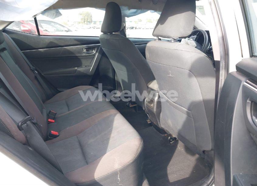 Photo 8 of 2019 Toyota Corolla LE (VIN 5YFBURHE4KP933068)