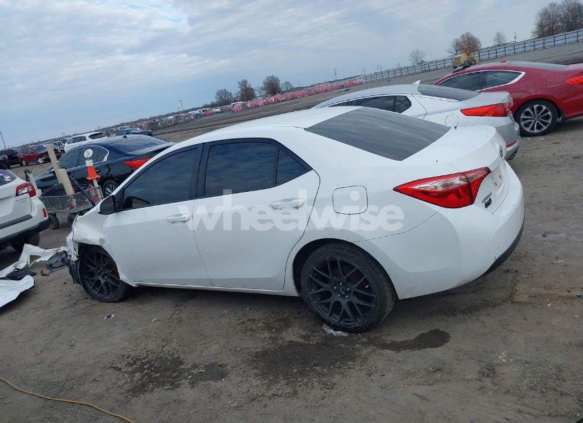 Photo 14 of 2019 Toyota Corolla LE (VIN 5YFBURHE4KP938805)