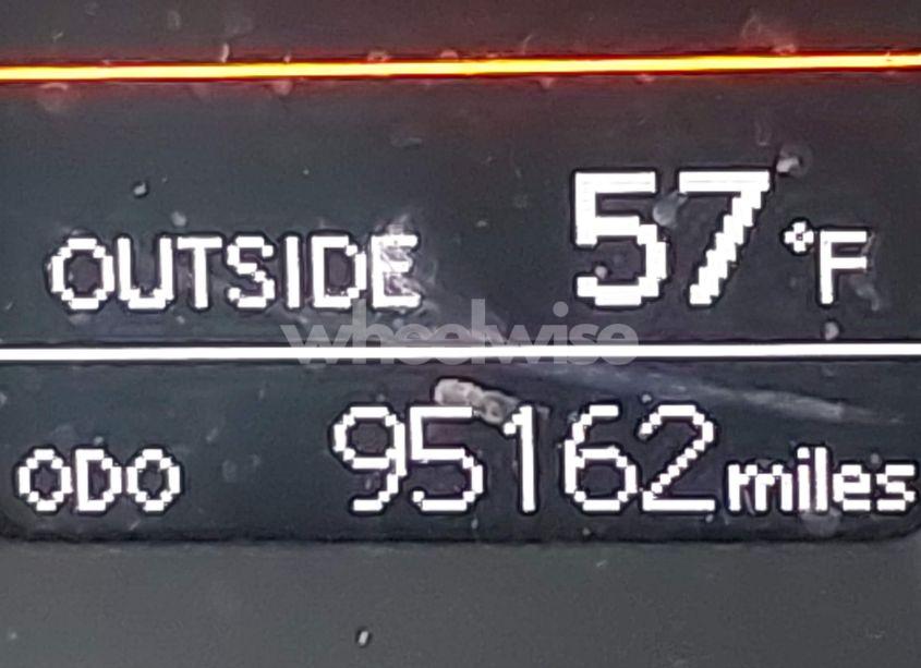 Photo 15 of 2019 Toyota Corolla LE (VIN 5YFBURHE4KP938805)