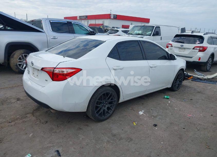 Photo 4 of 2019 Toyota Corolla LE (VIN 5YFBURHE4KP938805)