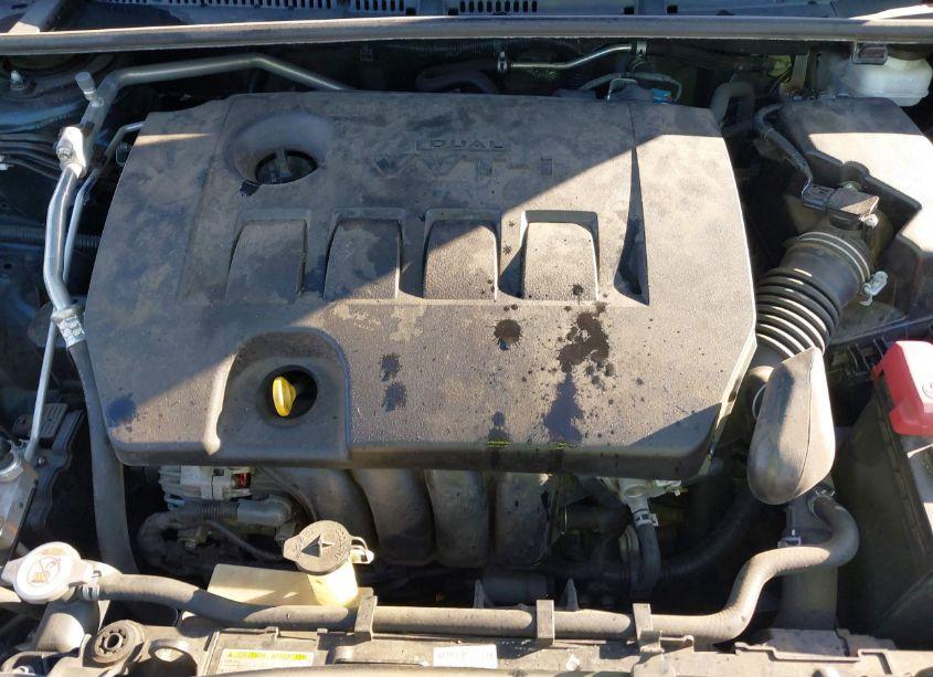 Photo 10 of 2019 Toyota Corolla LE (VIN 5YFBURHE4KP940344)