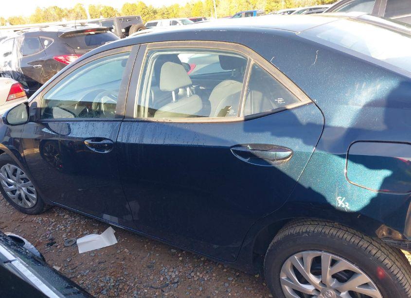 Photo 15 of 2019 Toyota Corolla LE (VIN 5YFBURHE4KP940344)